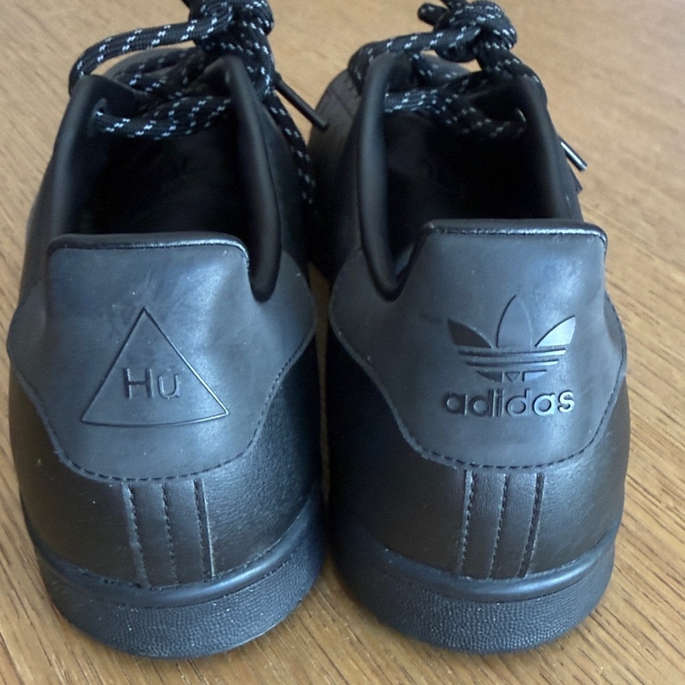 Human Made Adidas- Sz12.5 Pharrell’s take on a Stan Smith Sneaker - Picture 3 of 5